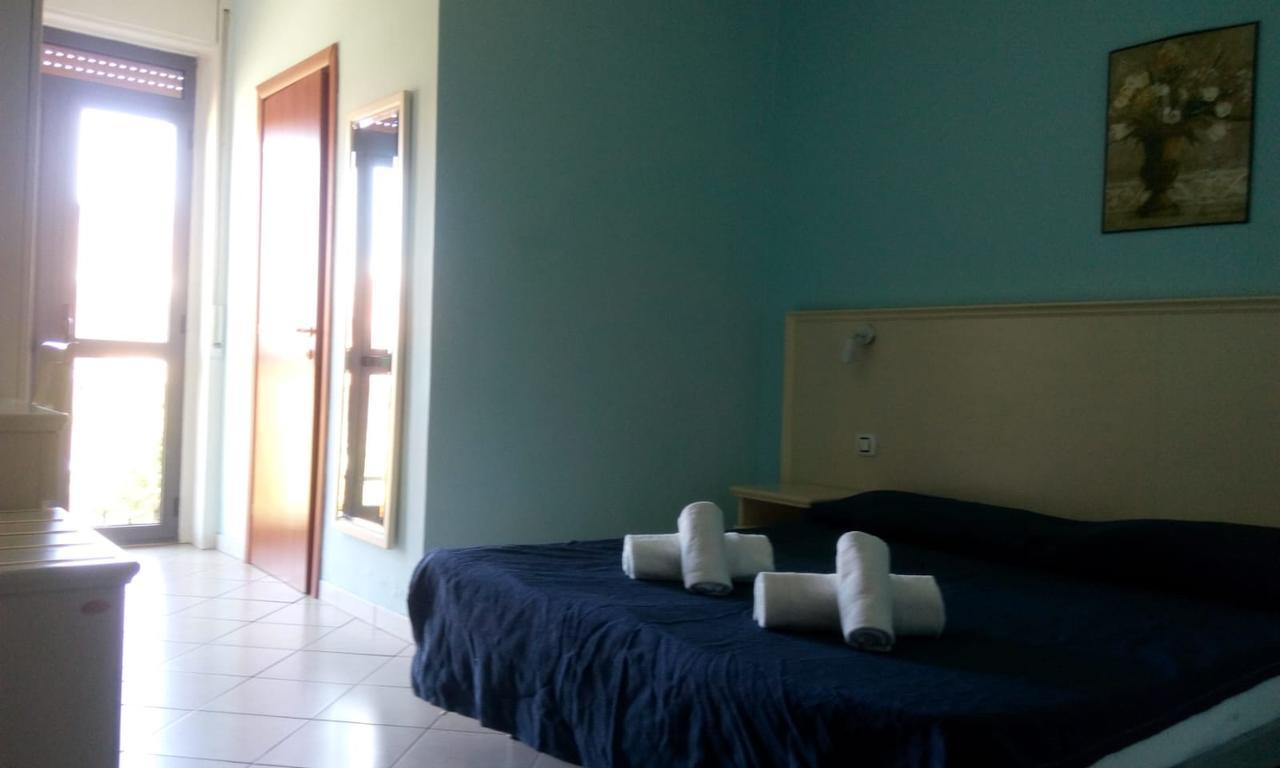 Hotel Lago Maggiore Castelletto sopra Ticino Extérieur photo